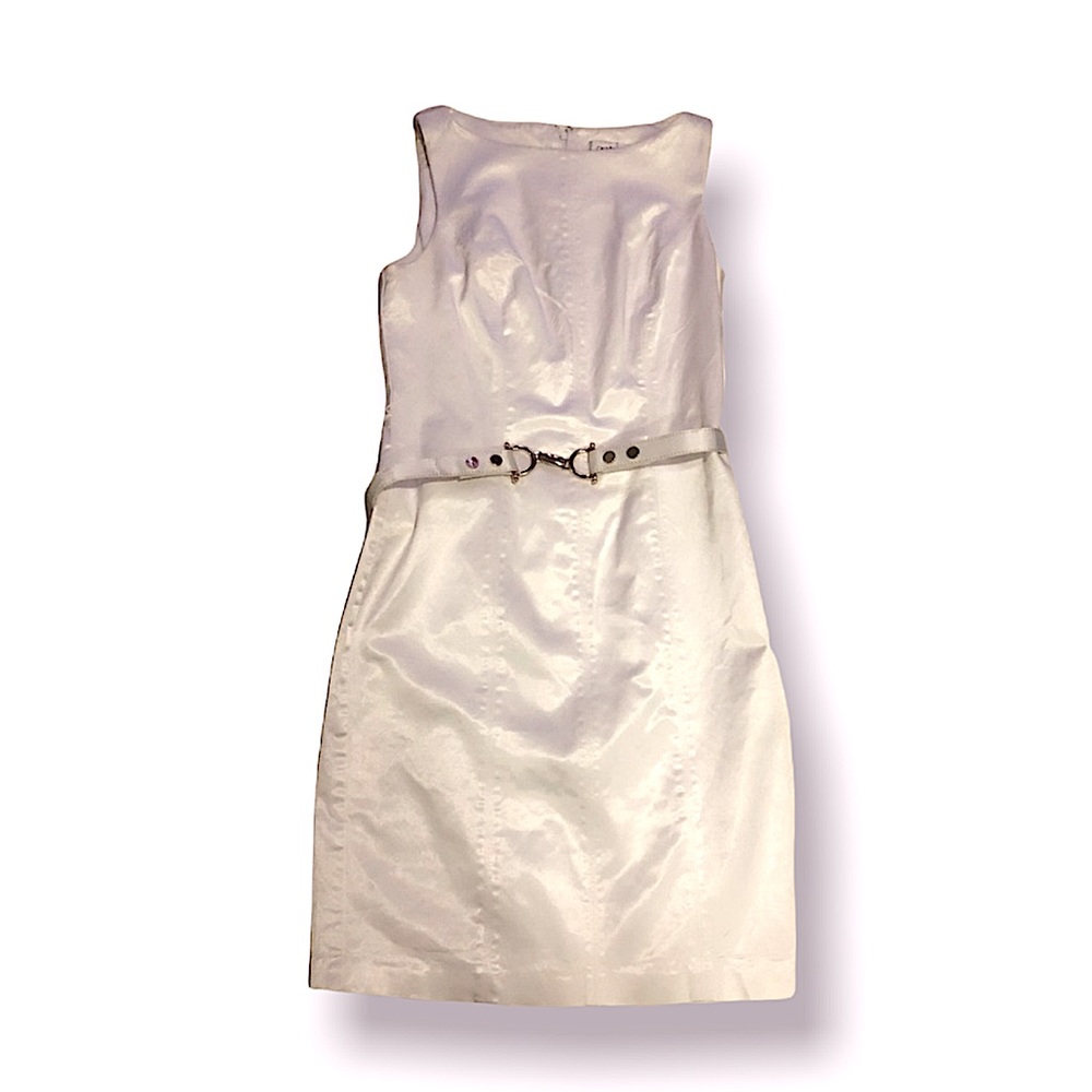 Cache adorable dress